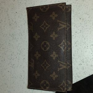 Louis Vuitton wallet (vintage)